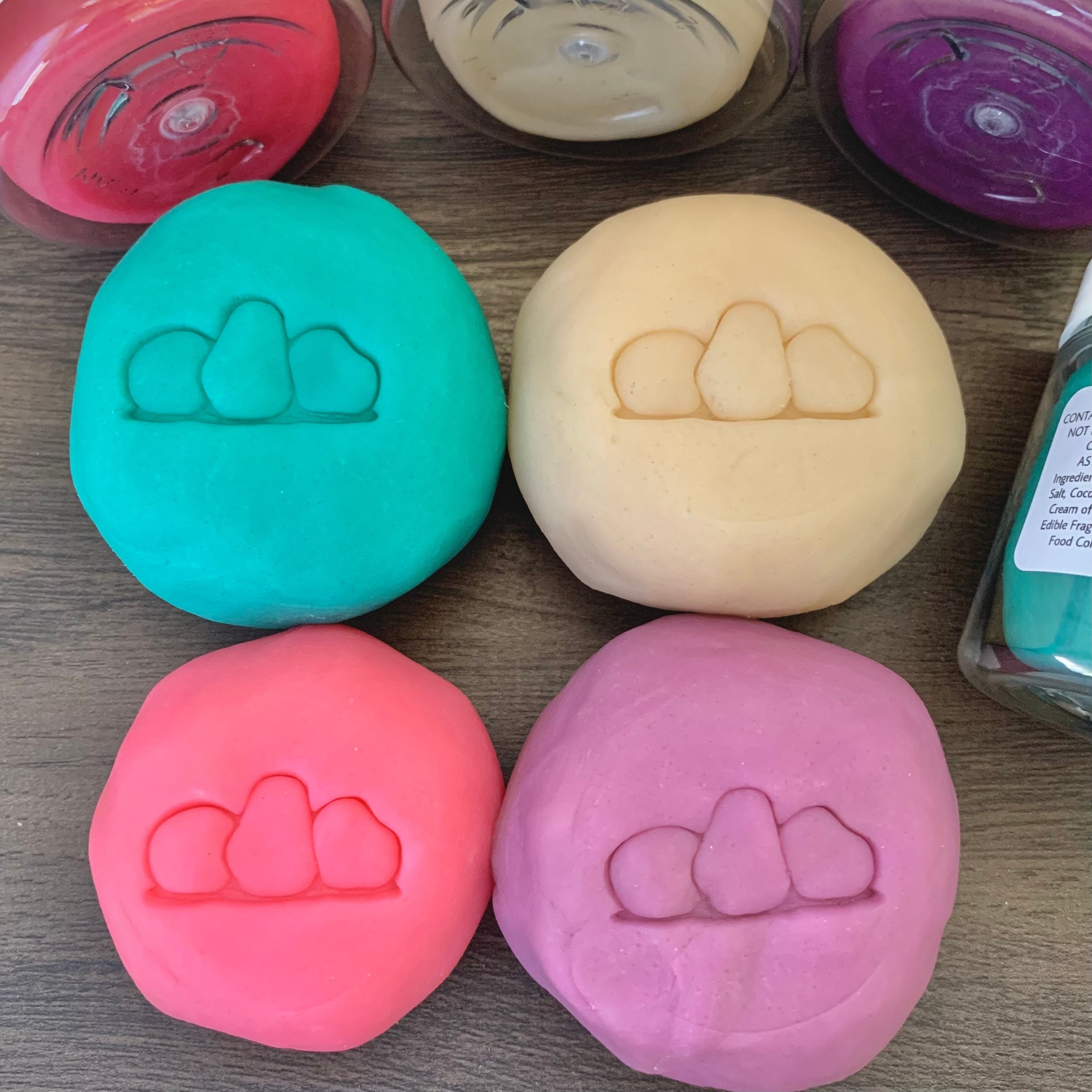 Spring Colors Scented Play Dough Pack in 4.5 oz Size